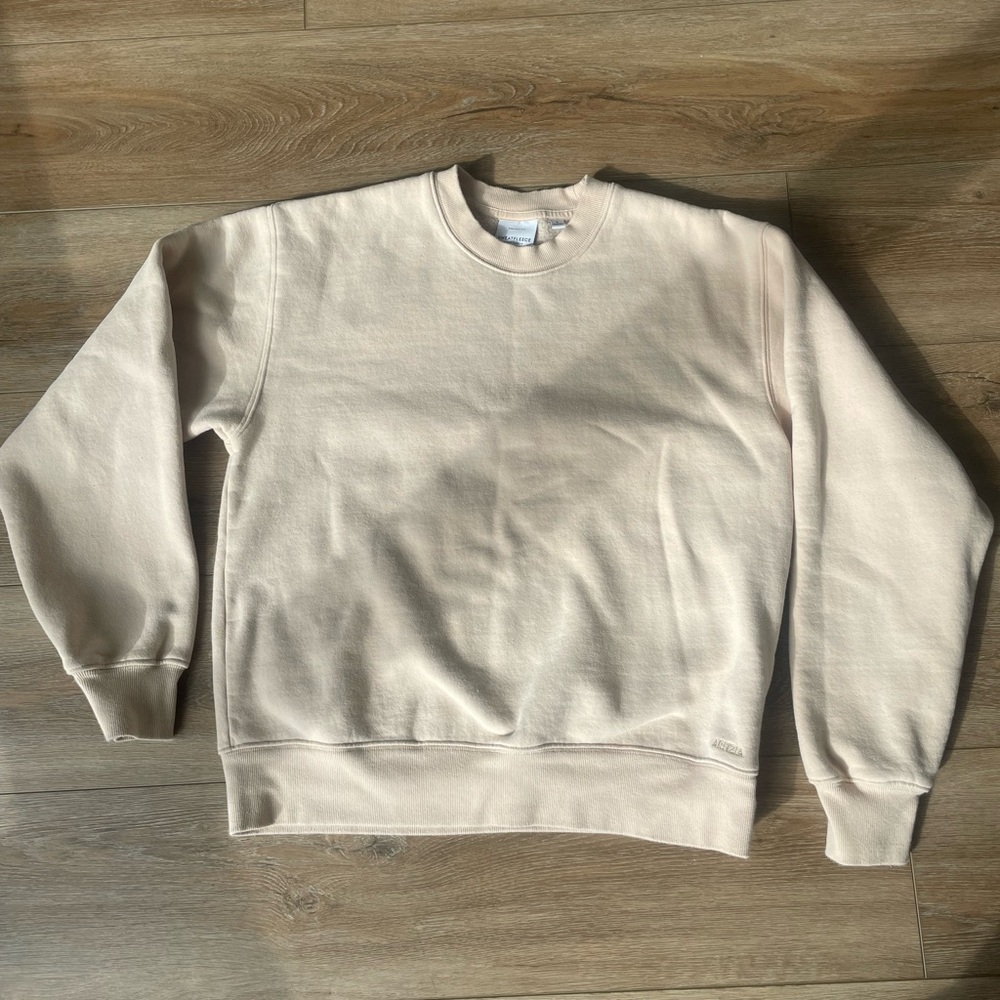 Aritzia sweatfleece perfect fit crew neck, size small